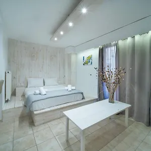 Apartment Center By Cretan 